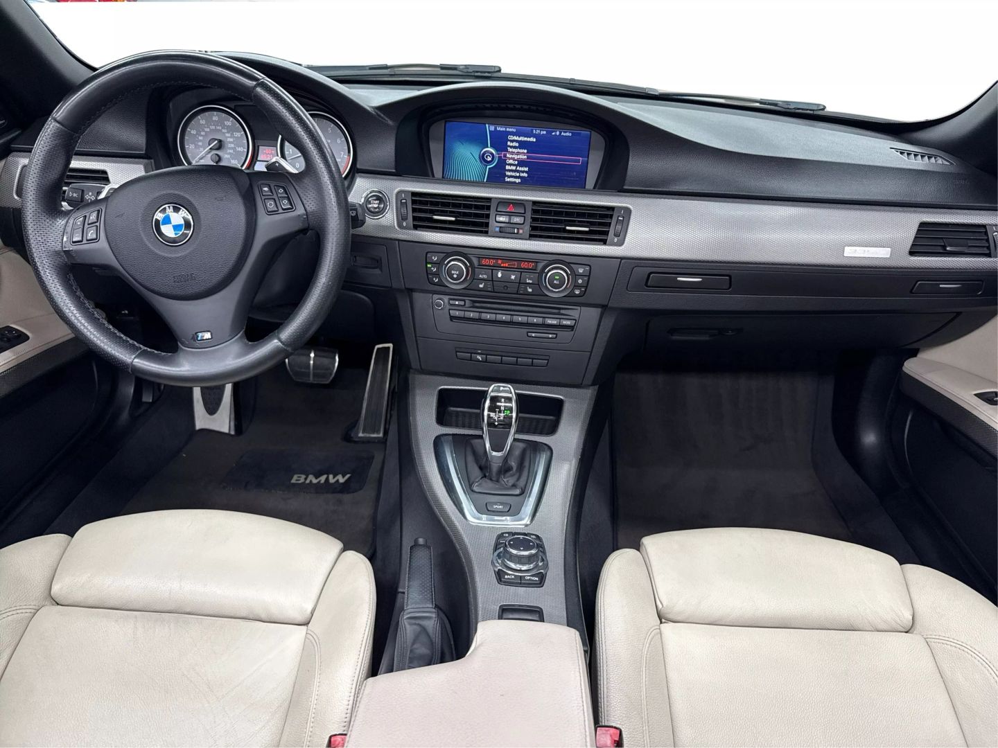 2011 Bmw 3 Series - Image 20