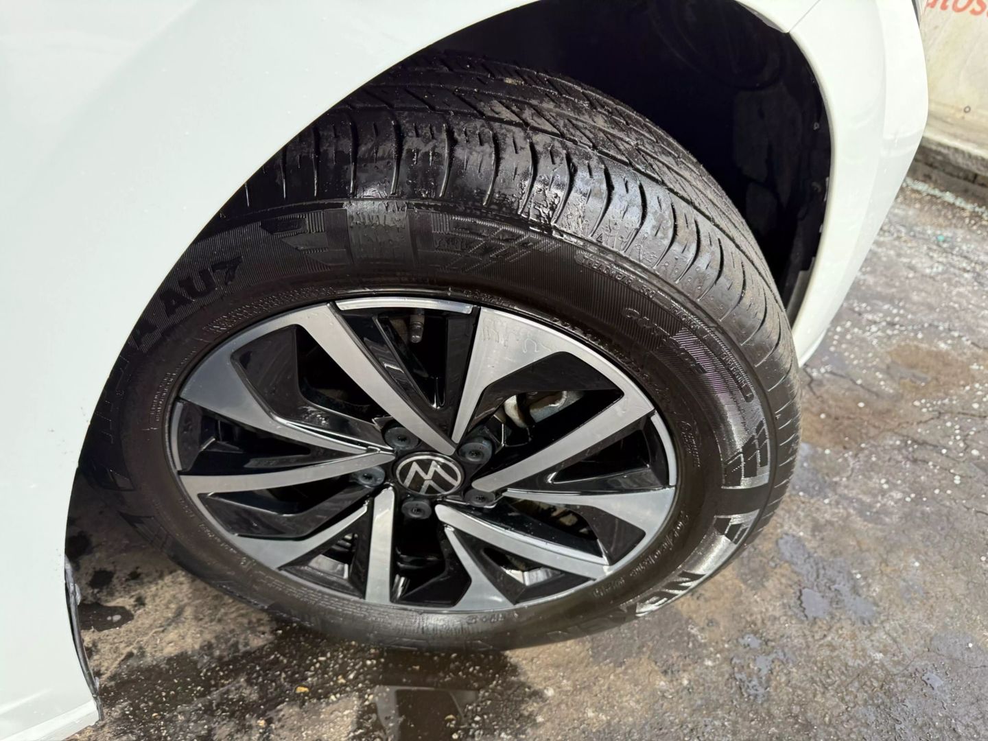 2022 Volkswagen Jetta - Image 47