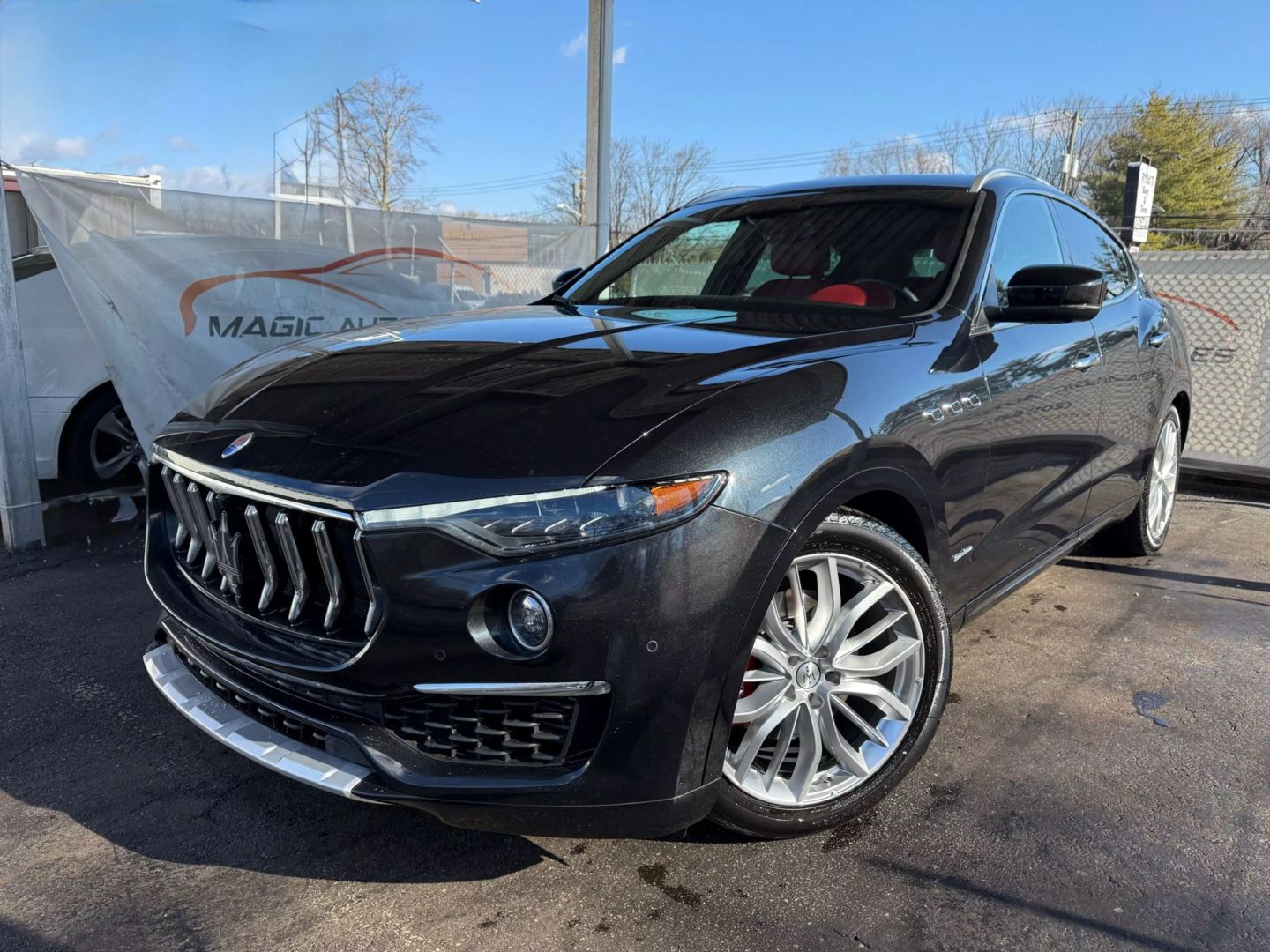 2021 Maserati Levante - Image 3