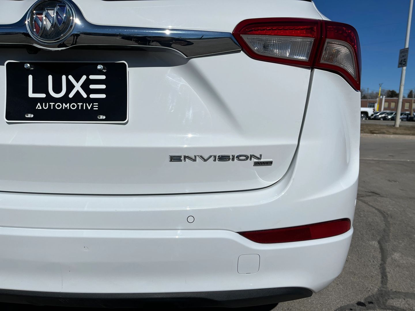 2020 BUICK ENVISION SUV 4-CYL, 2.5 LITER ESSENCE SPORT UTILITY 4D