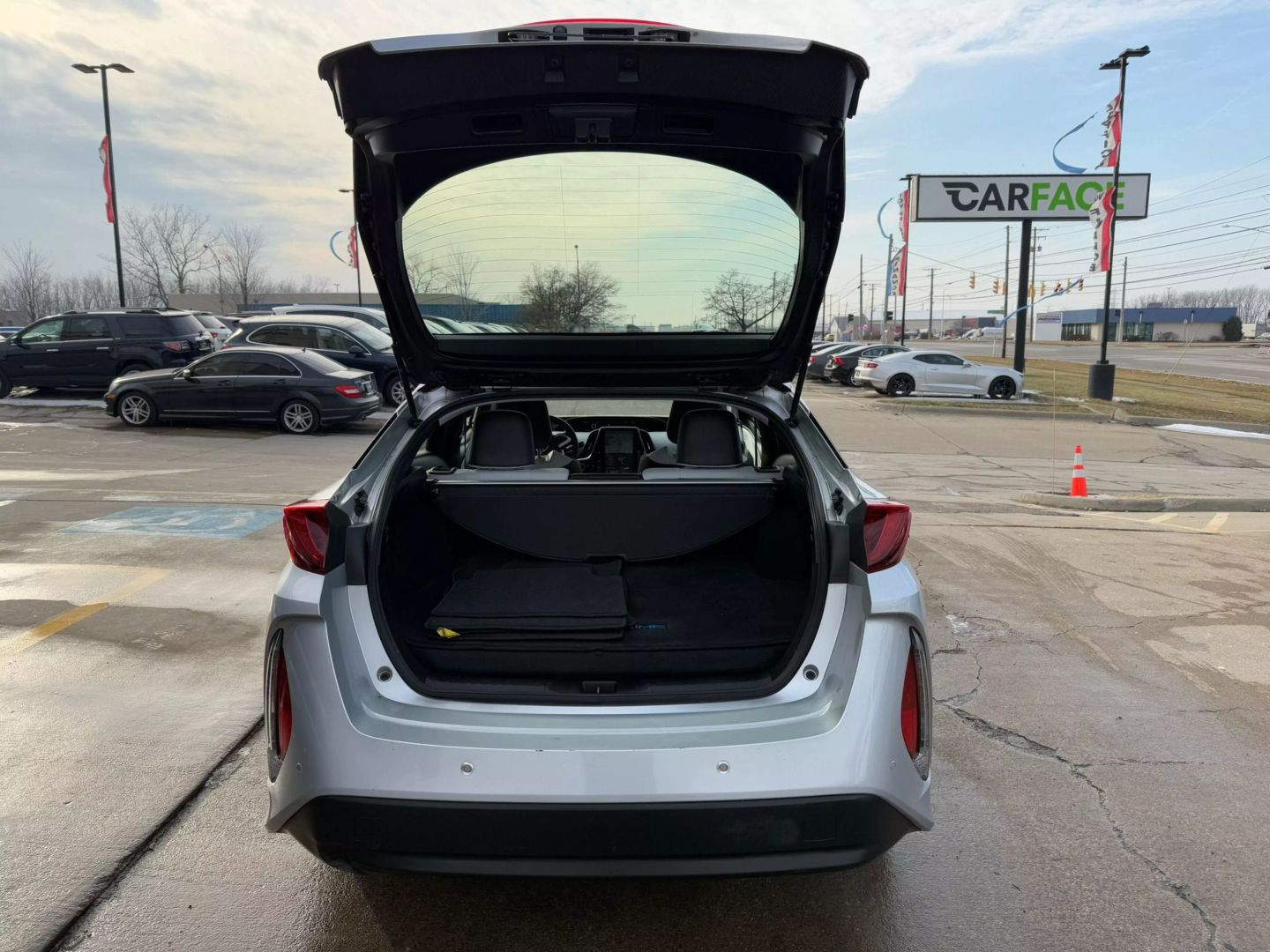2017 Toyota Prius Prime - Image 12