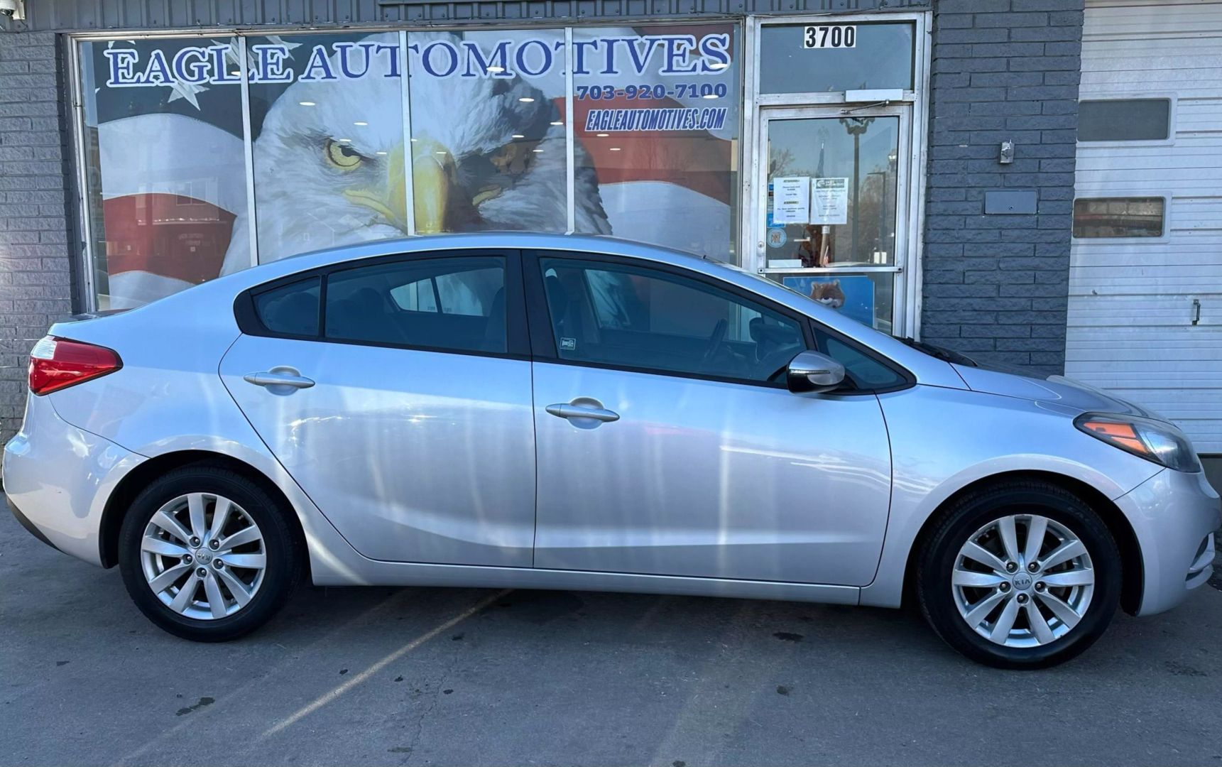Used 2016 Kia Forte LX with VIN KNAFX4A62G5553694 for sale in Arlington, VA