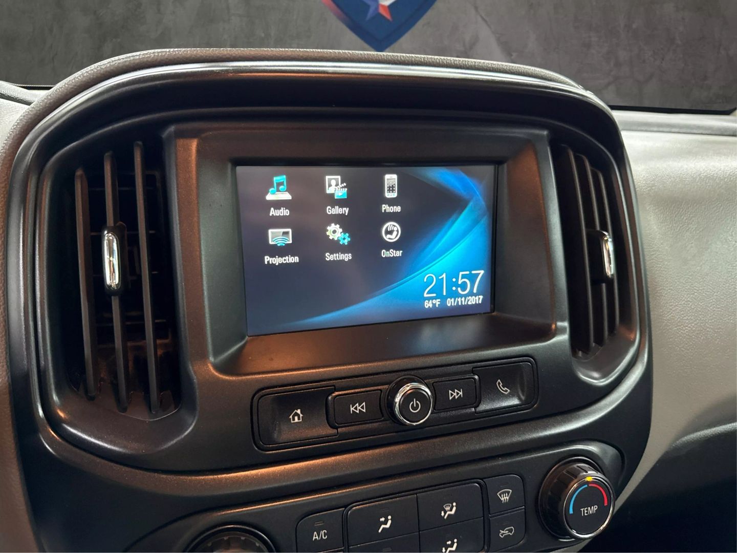 2017 Chevrolet Colorado Extended Cab - Image 21