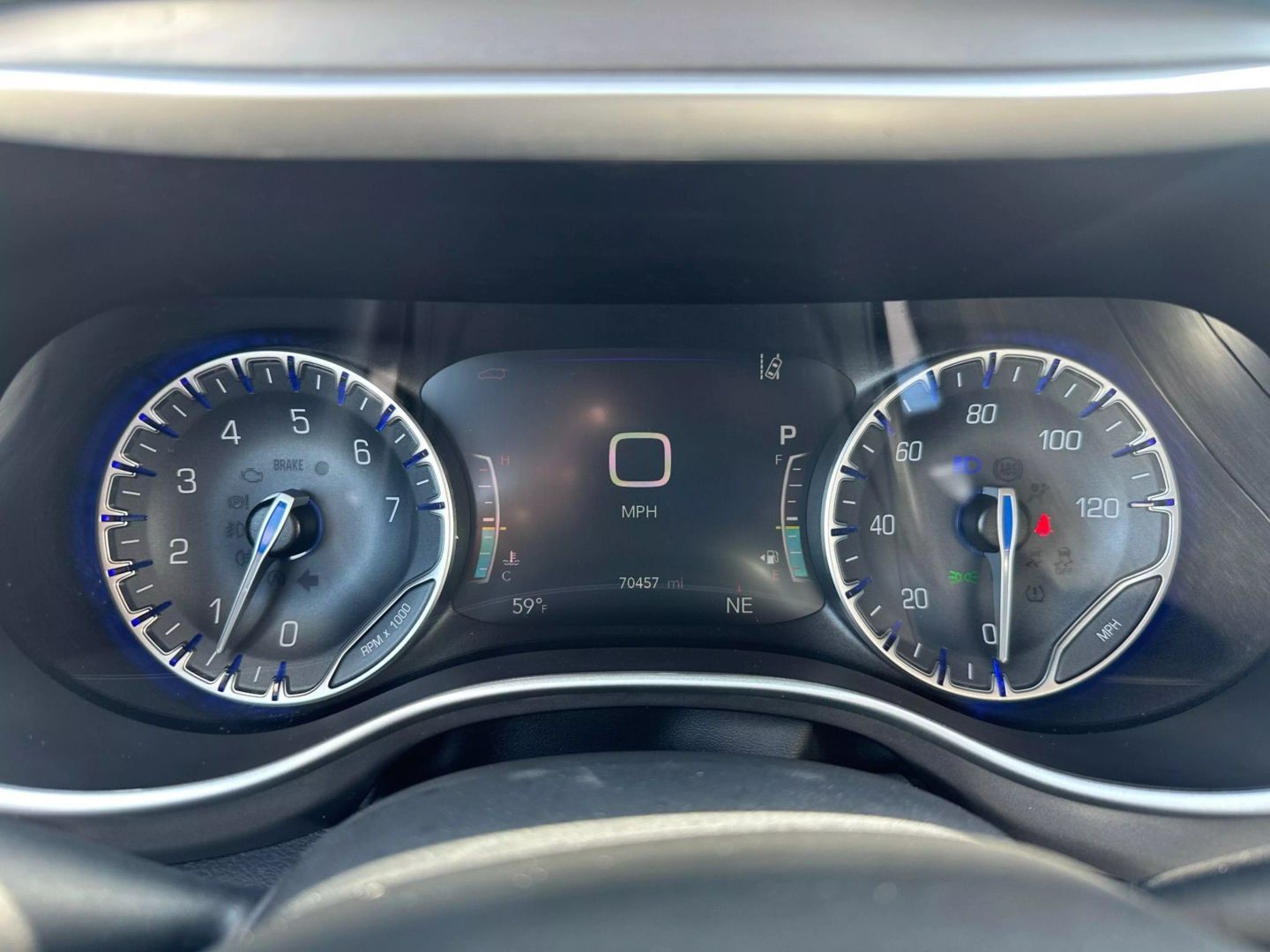 2023 Chrysler Pacifica - Image 6