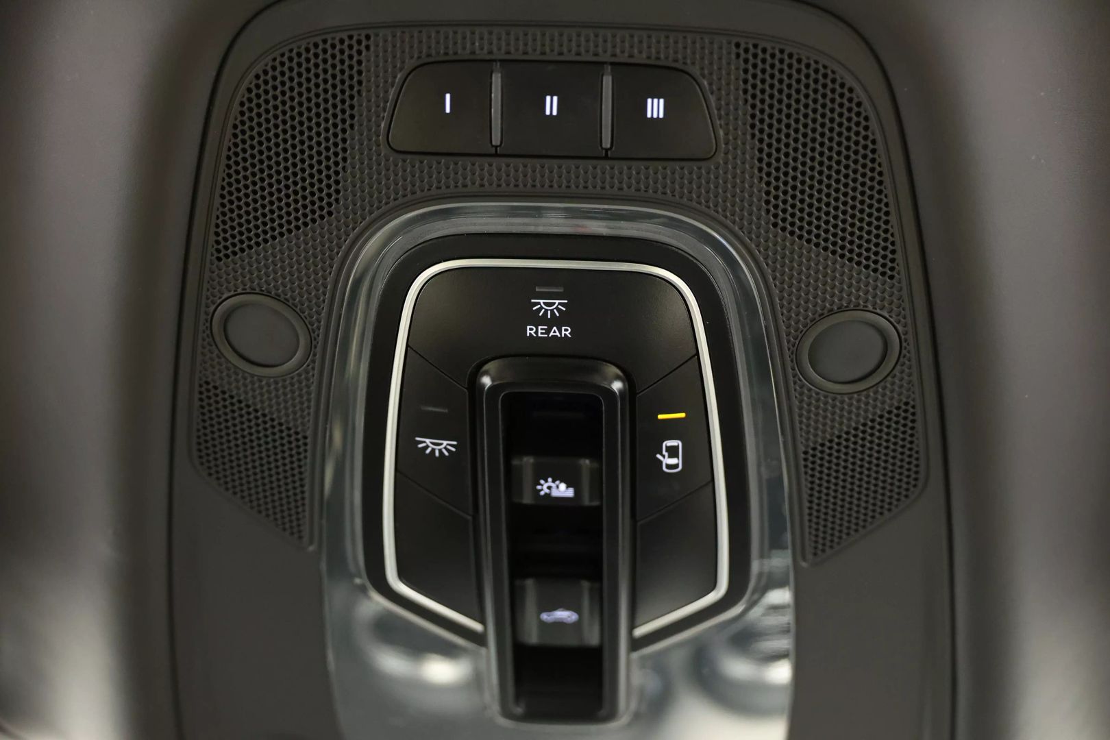 2017 Bentley Bentayga - Image 47