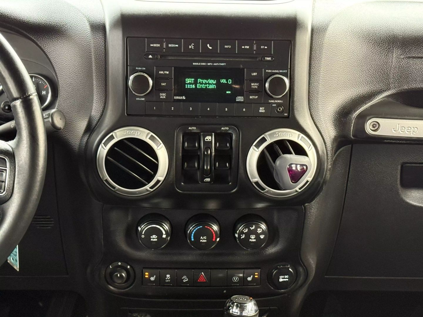 2014 Jeep Wrangler - Image 28