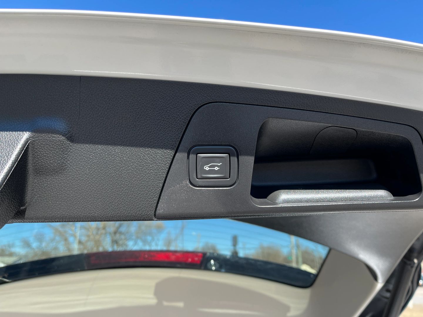 2020 BUICK ENVISION SUV 4-CYL, 2.5 LITER ESSENCE SPORT UTILITY 4D
