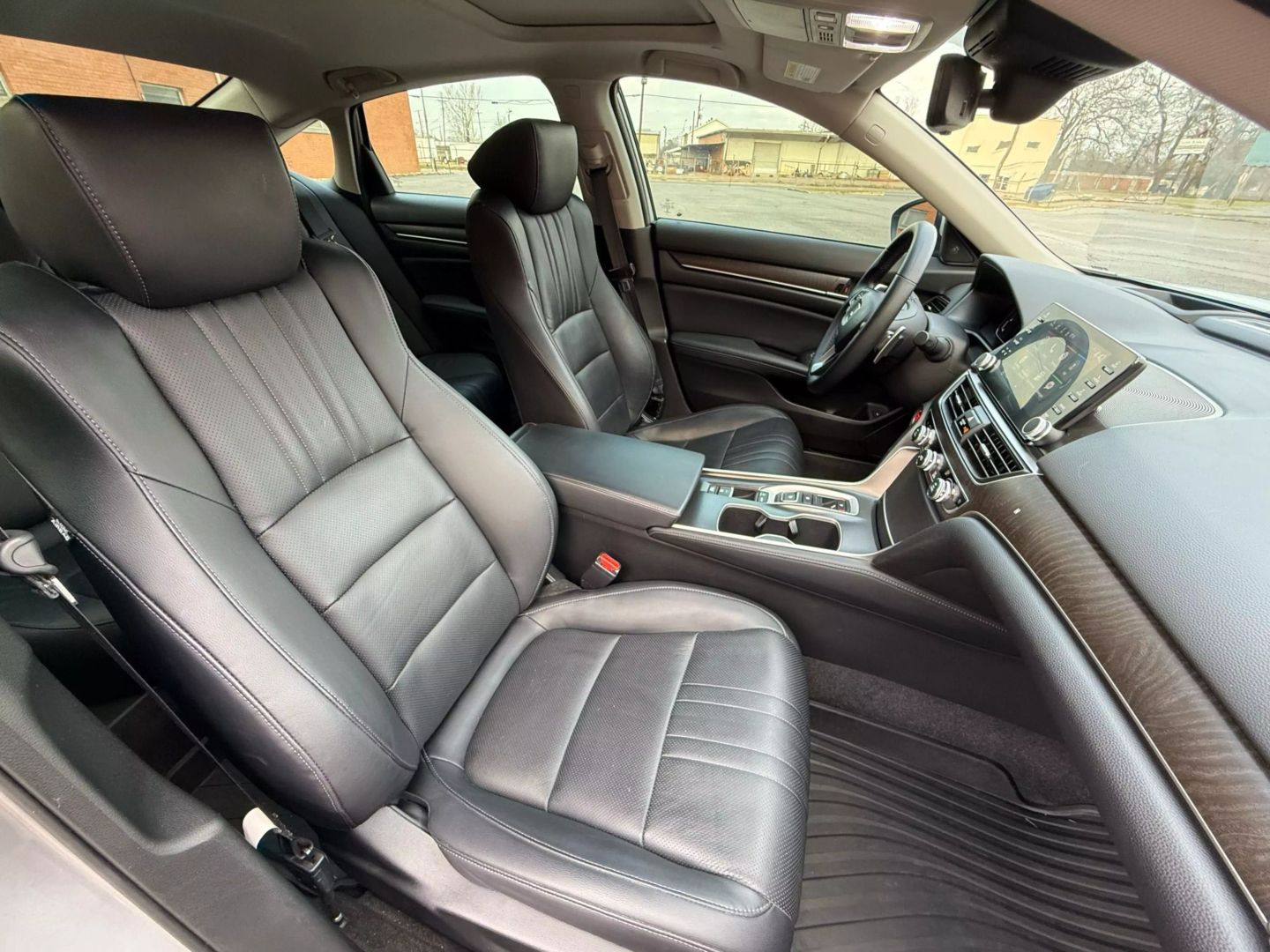 2018 Honda Accord - Image 21