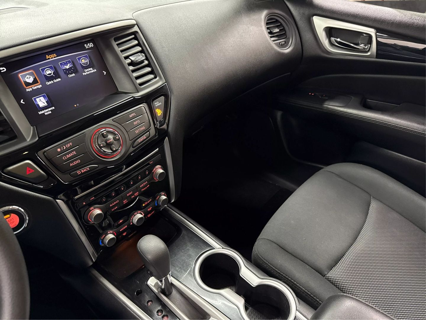 2019 Nissan Pathfinder - Image 29