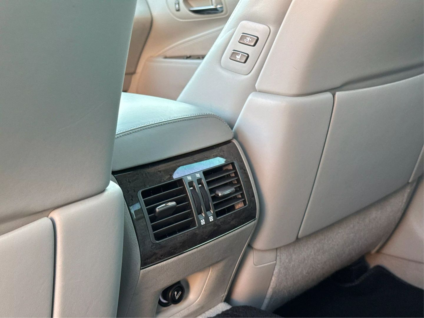 2007 Lexus Ls - Image 31