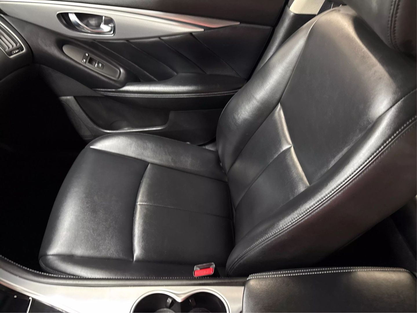 2021 Infiniti Q50 - Image 30