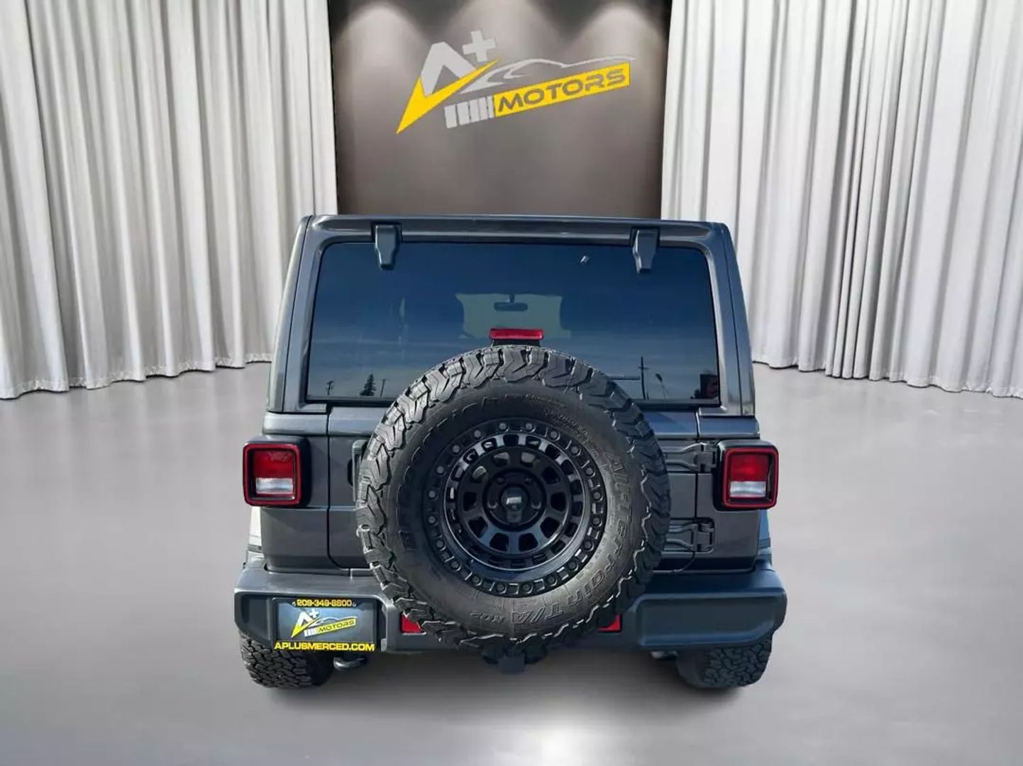 2019 JEEP WRANGLER UNLIMITED SUV 4-CYL, TURBO, 2.0 LITER SAHARA SPORT UTILITY 4D