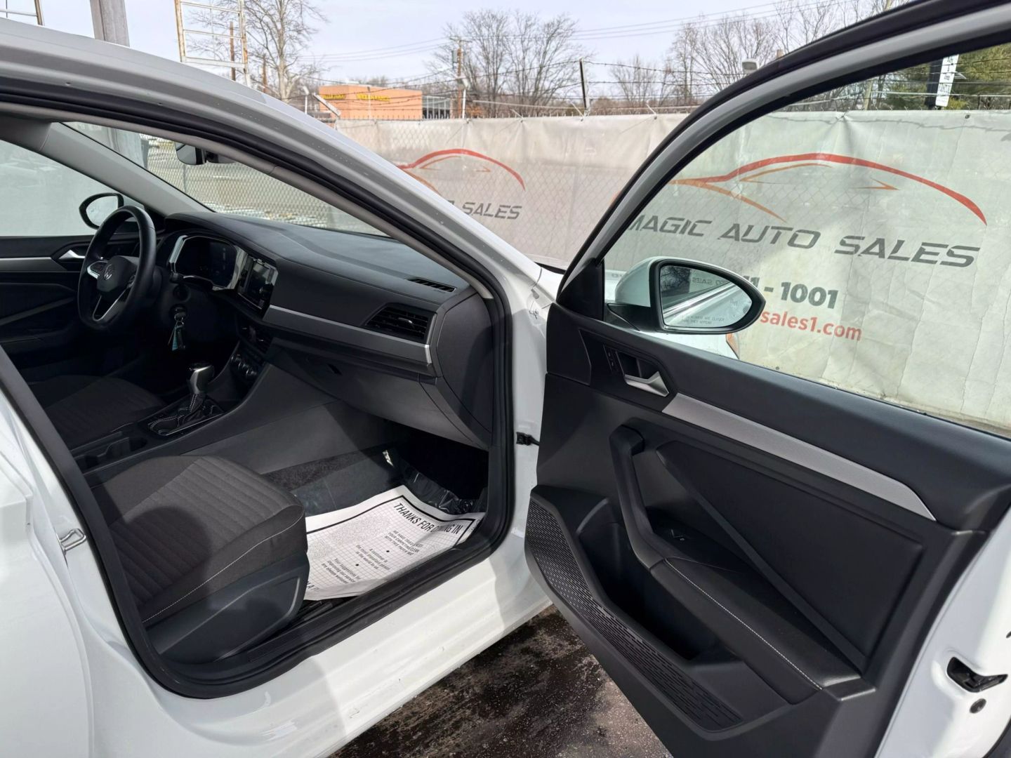 2022 Volkswagen Jetta - Image 24