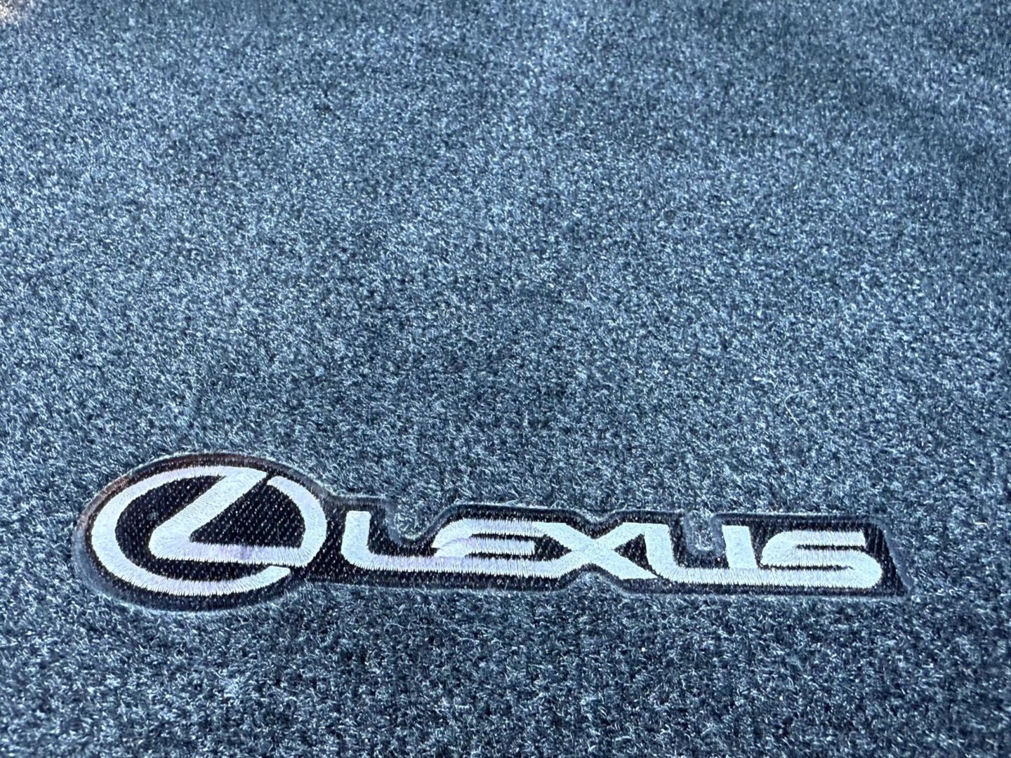2015 Lexus Is - Image 16