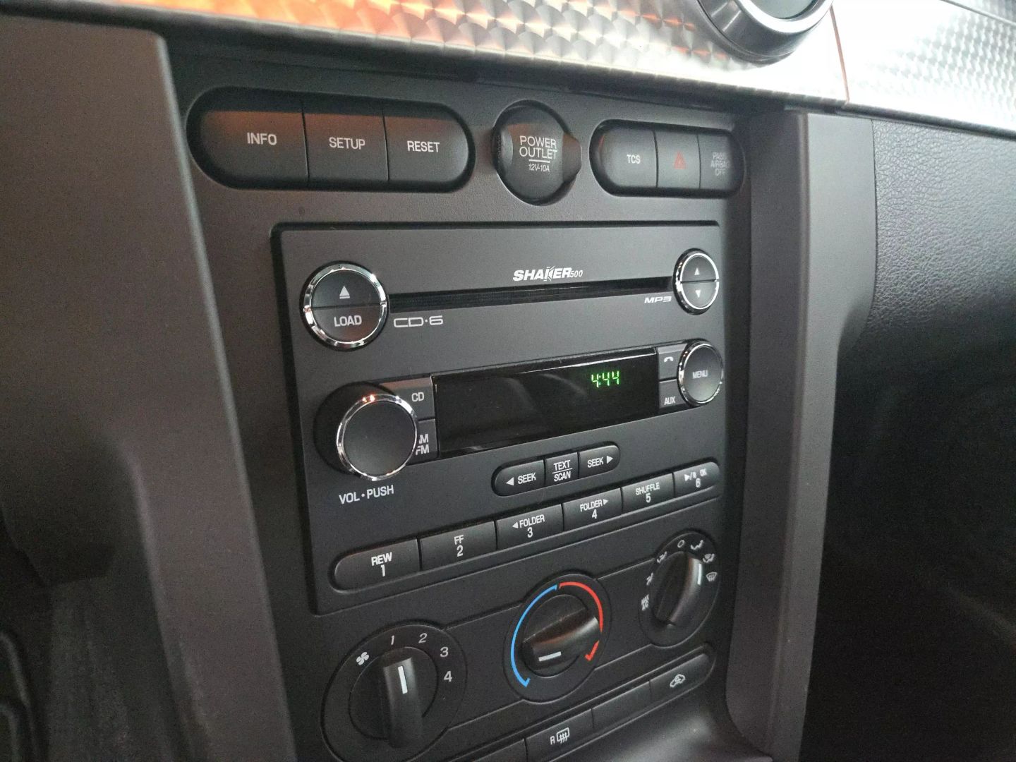 2008 Ford Mustang - Image 26