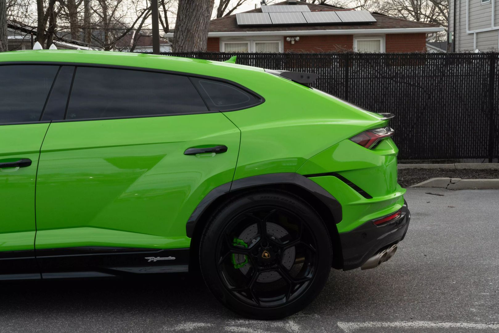 2023 Lamborghini Urus - Image 21