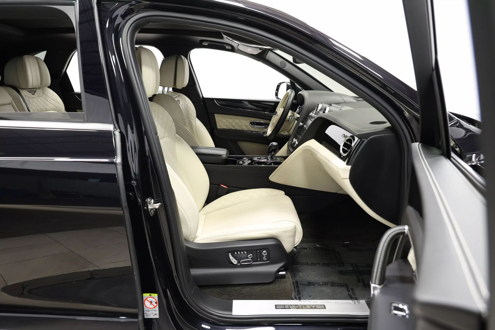 2017 Bentley Bentayga - Image 89