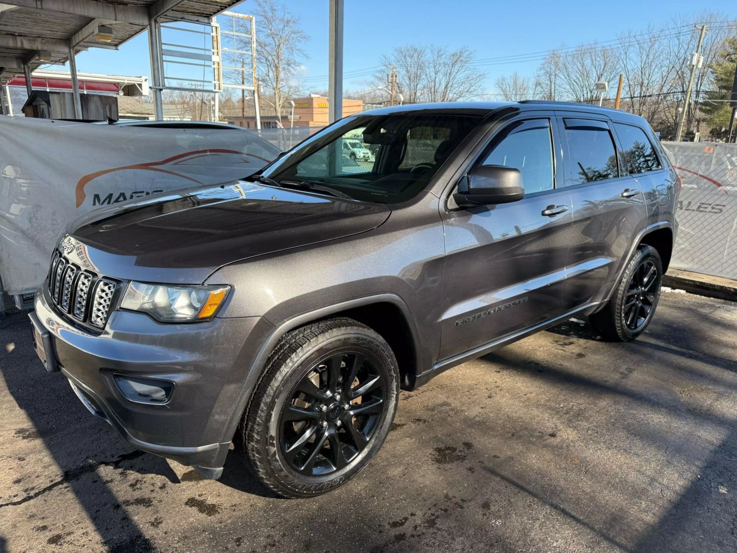 2018 Jeep Grand Cherokee - Image 8