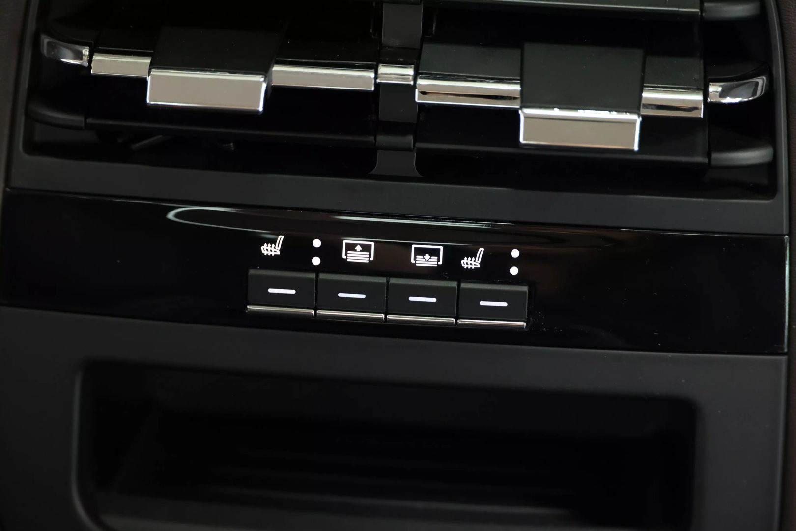 2020 Maserati Quattroporte - Image 77