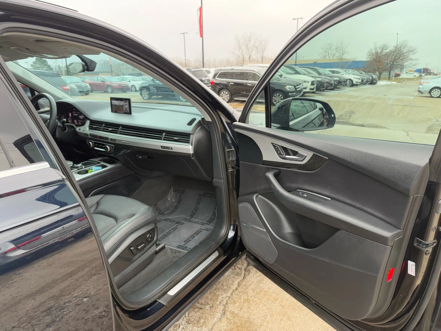 2017 Audi Q7 - Image 26