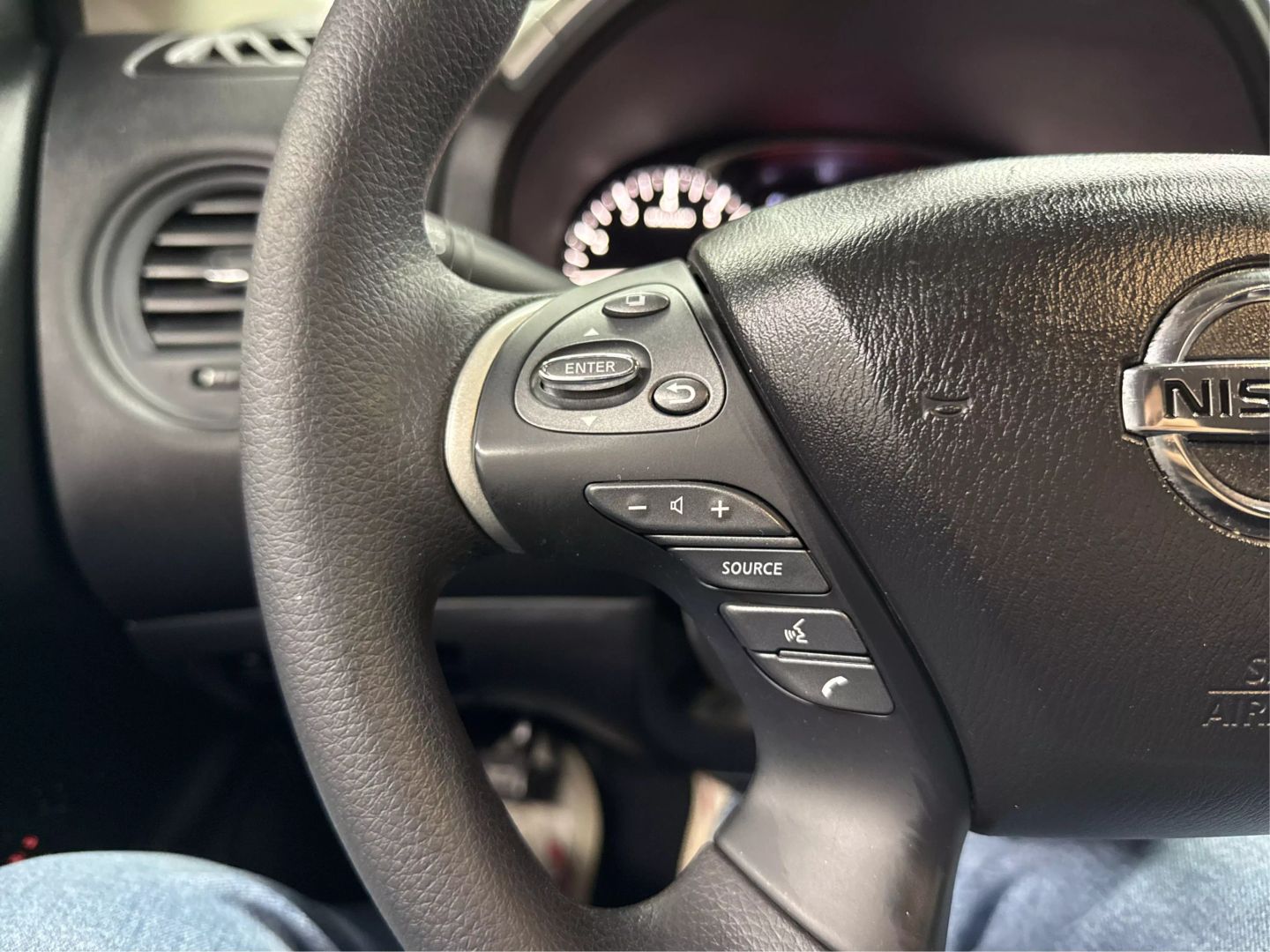 2019 Nissan Pathfinder - Image 21
