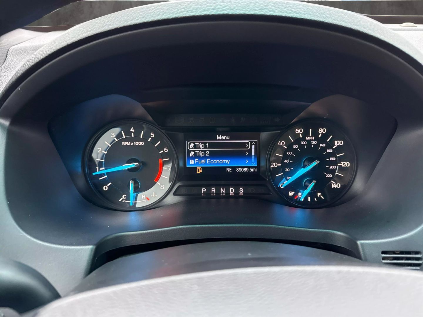 2017 Ford Explorer - Image 31