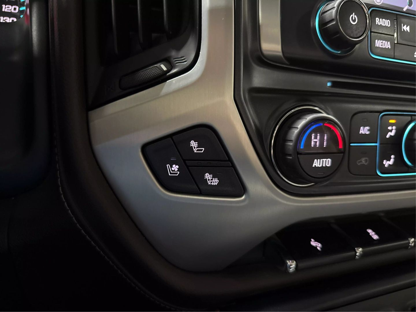 2018 Gmc Sierra 1500 Crew Cab - Image 31