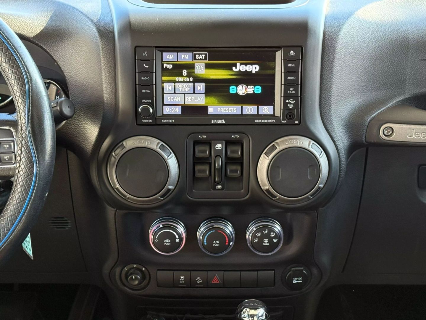 2017 Jeep Wrangler Unlimited - Image 28