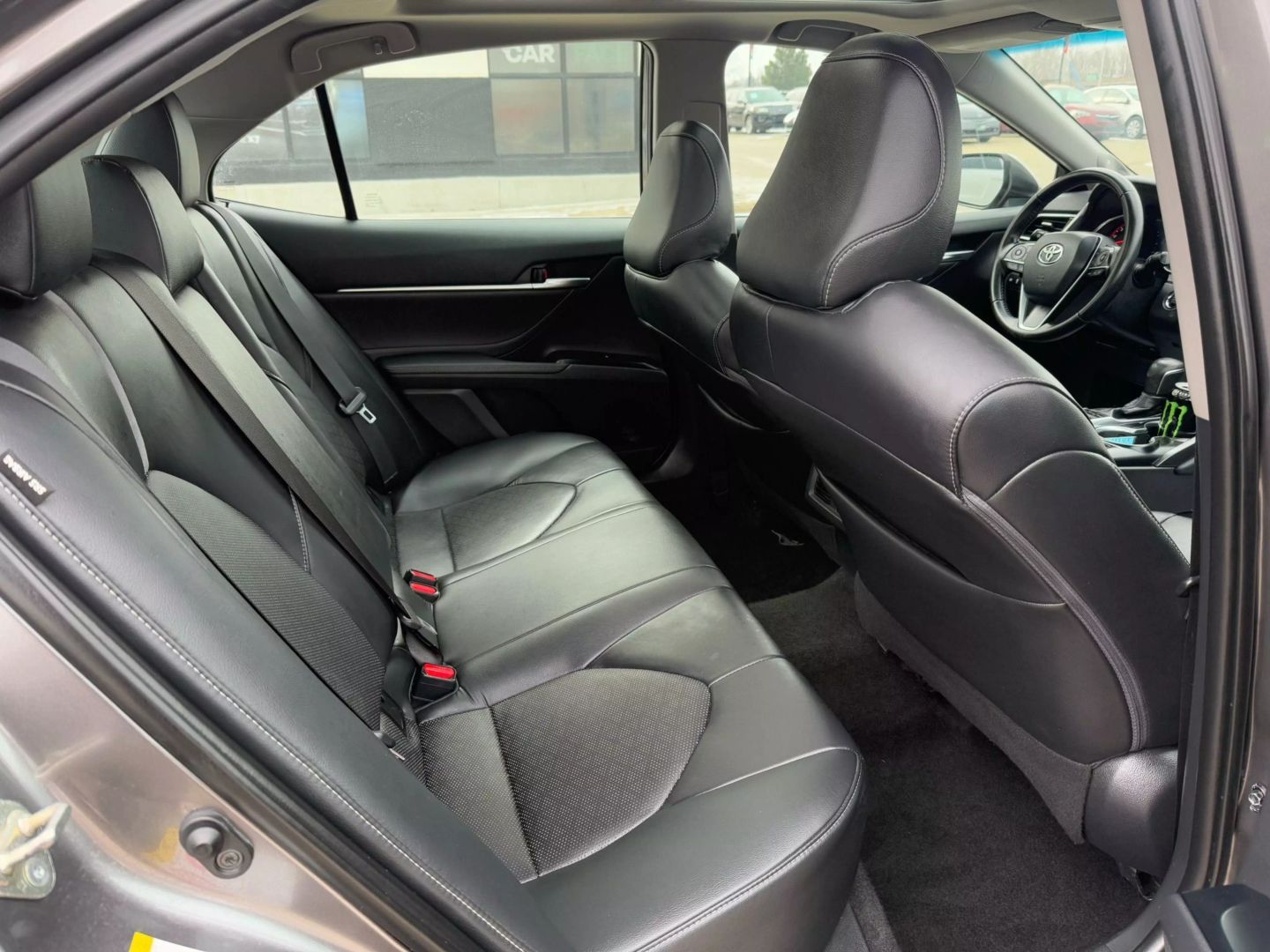 2018 Toyota Camry - Image 23