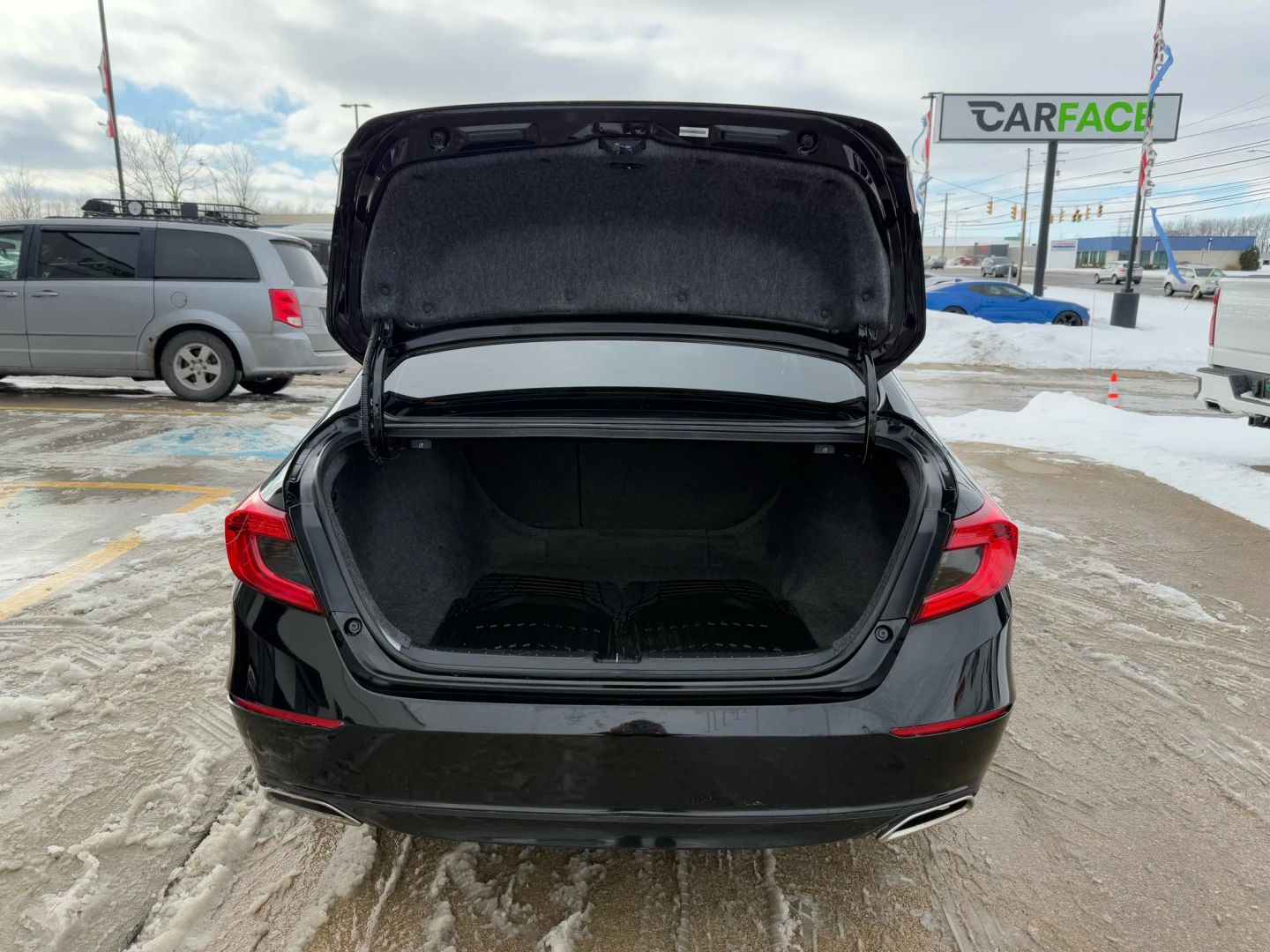 2019 Honda Accord - Image 18