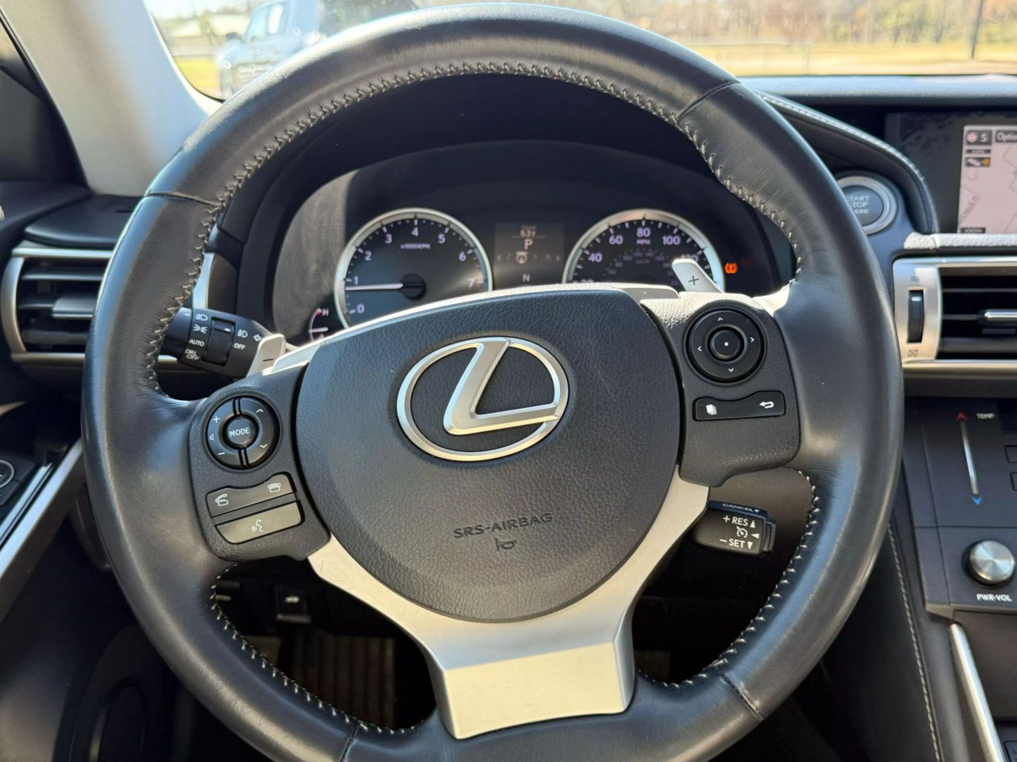 2015 Lexus Is - Image 17
