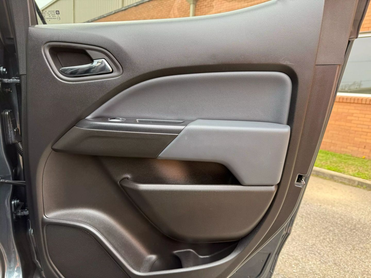 2020 Chevrolet Colorado Crew Cab - Image 18