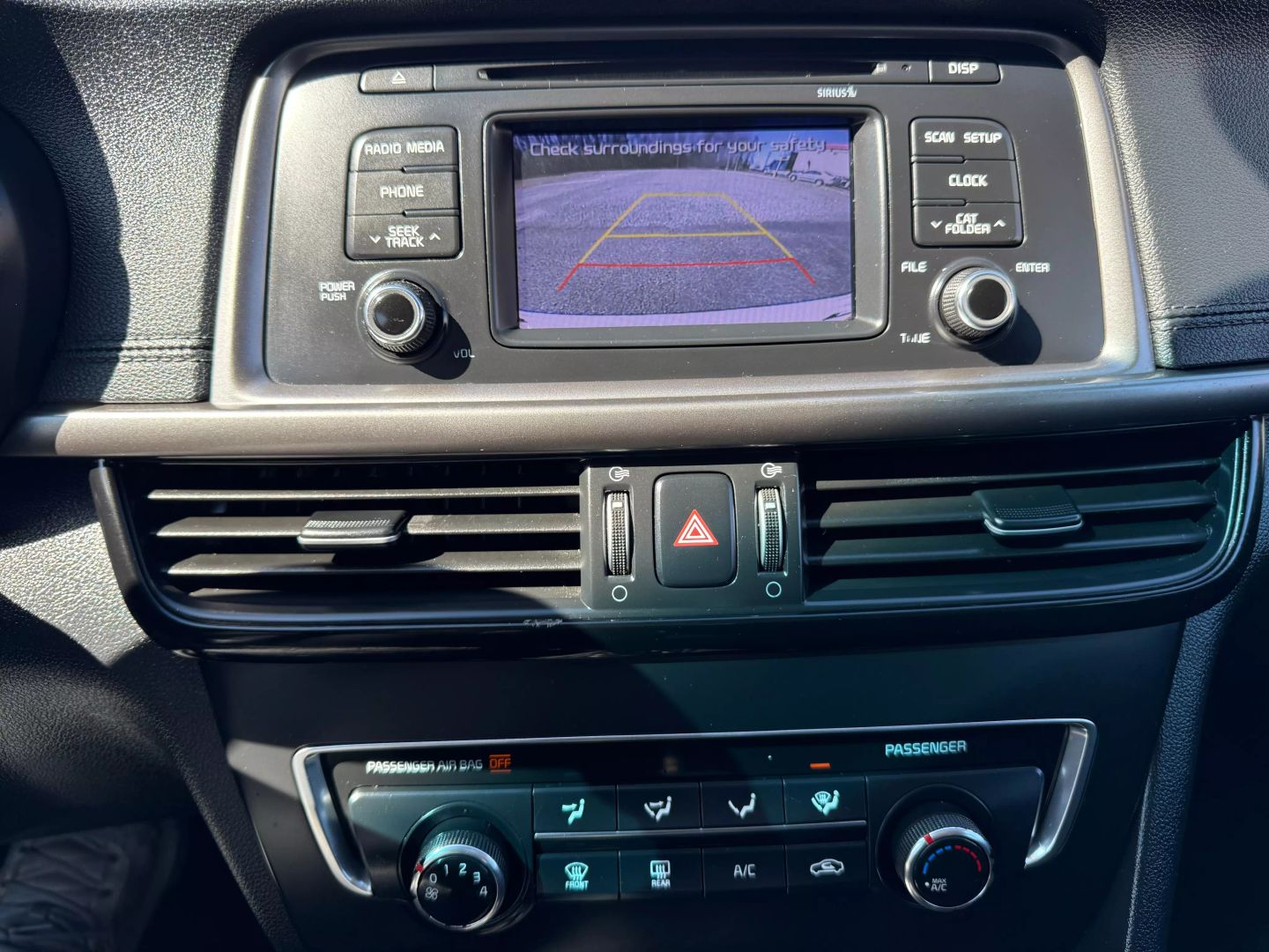 2016 Kia Optima - Image 17