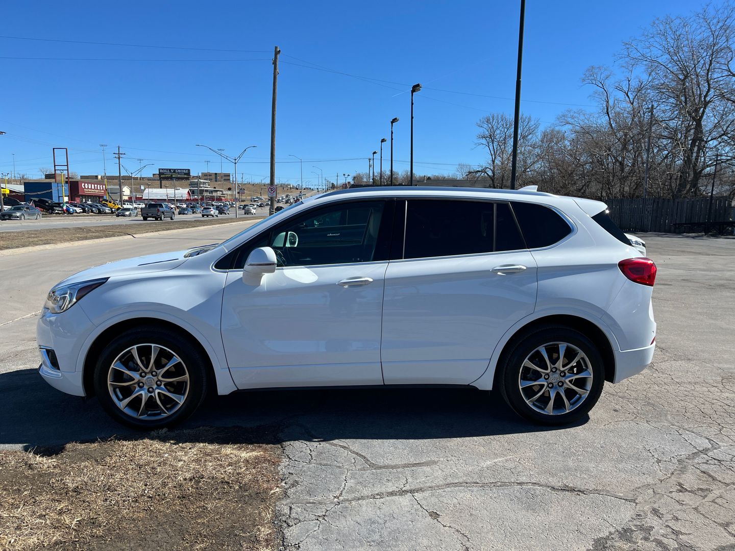 2020 BUICK ENVISION SUV 4-CYL, 2.5 LITER ESSENCE SPORT UTILITY 4D