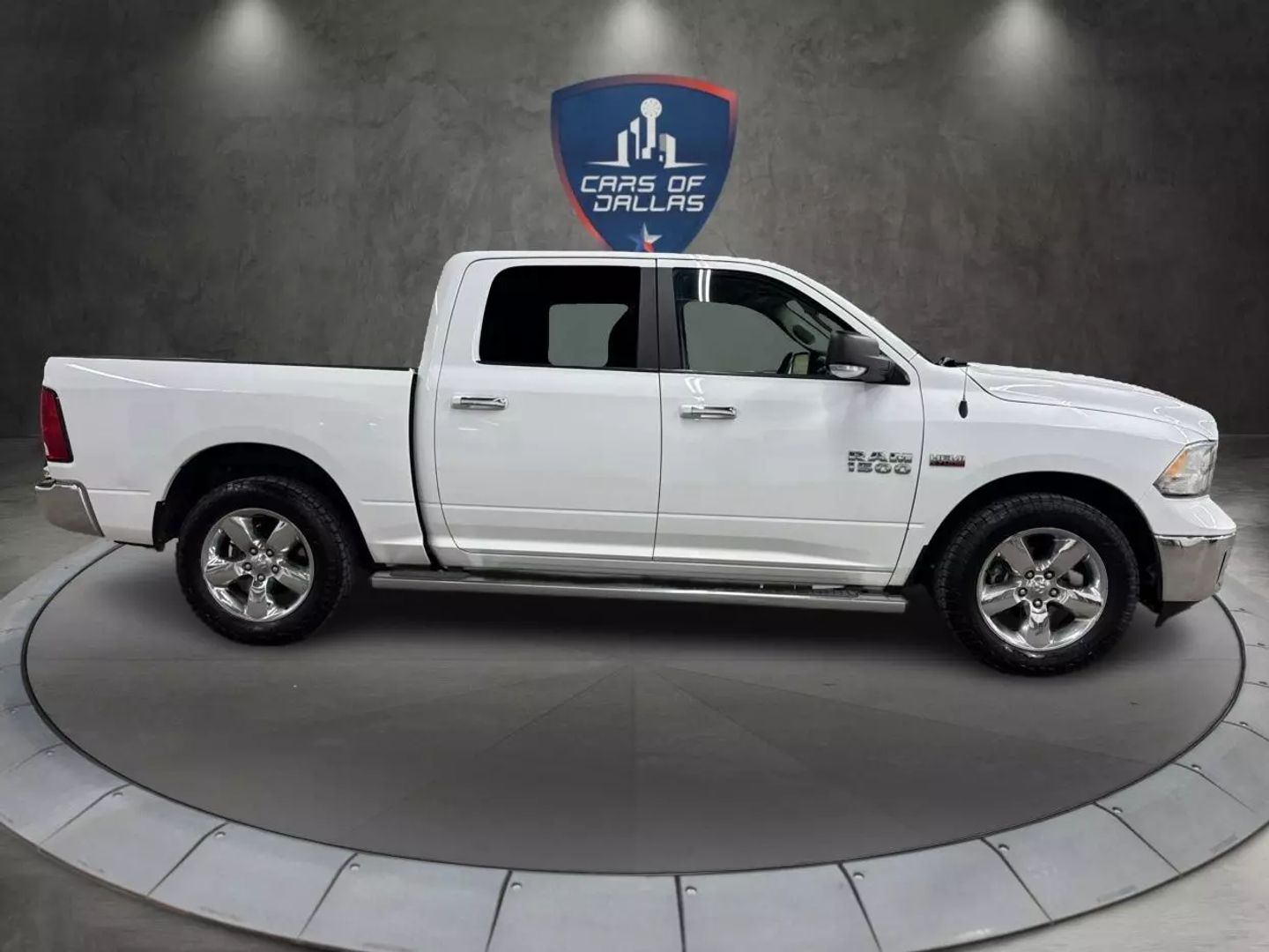 2015 Ram 1500 Crew Cab - Image 6