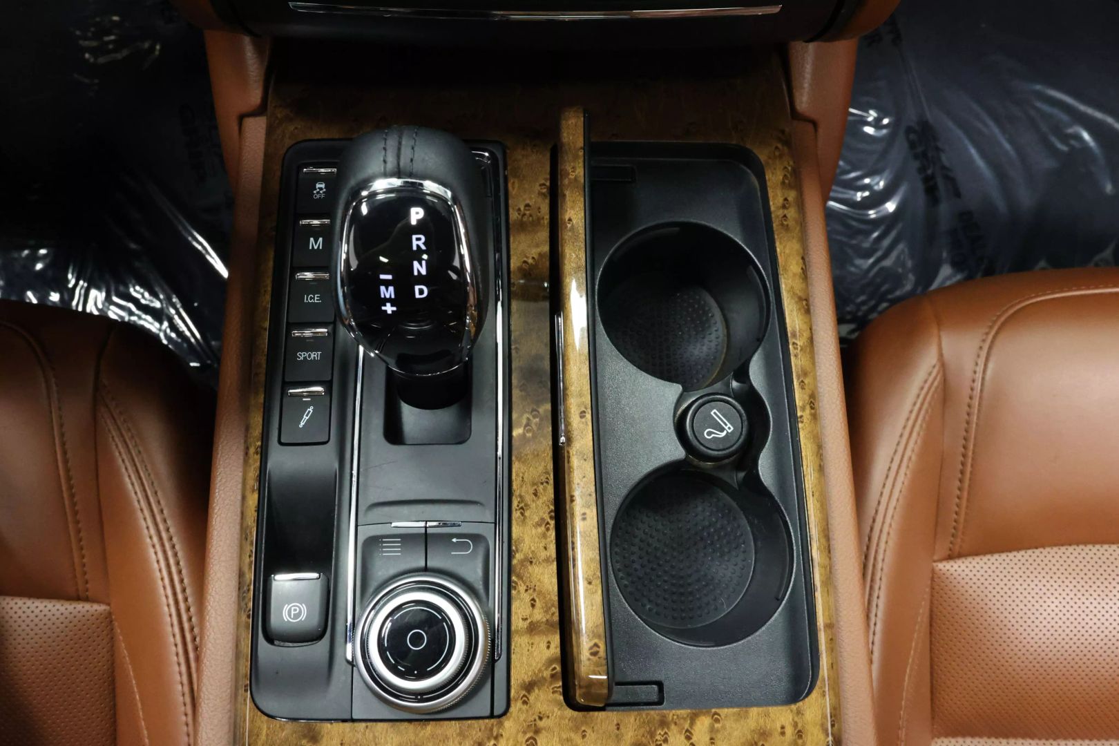 2017 Maserati Quattroporte - Image 41