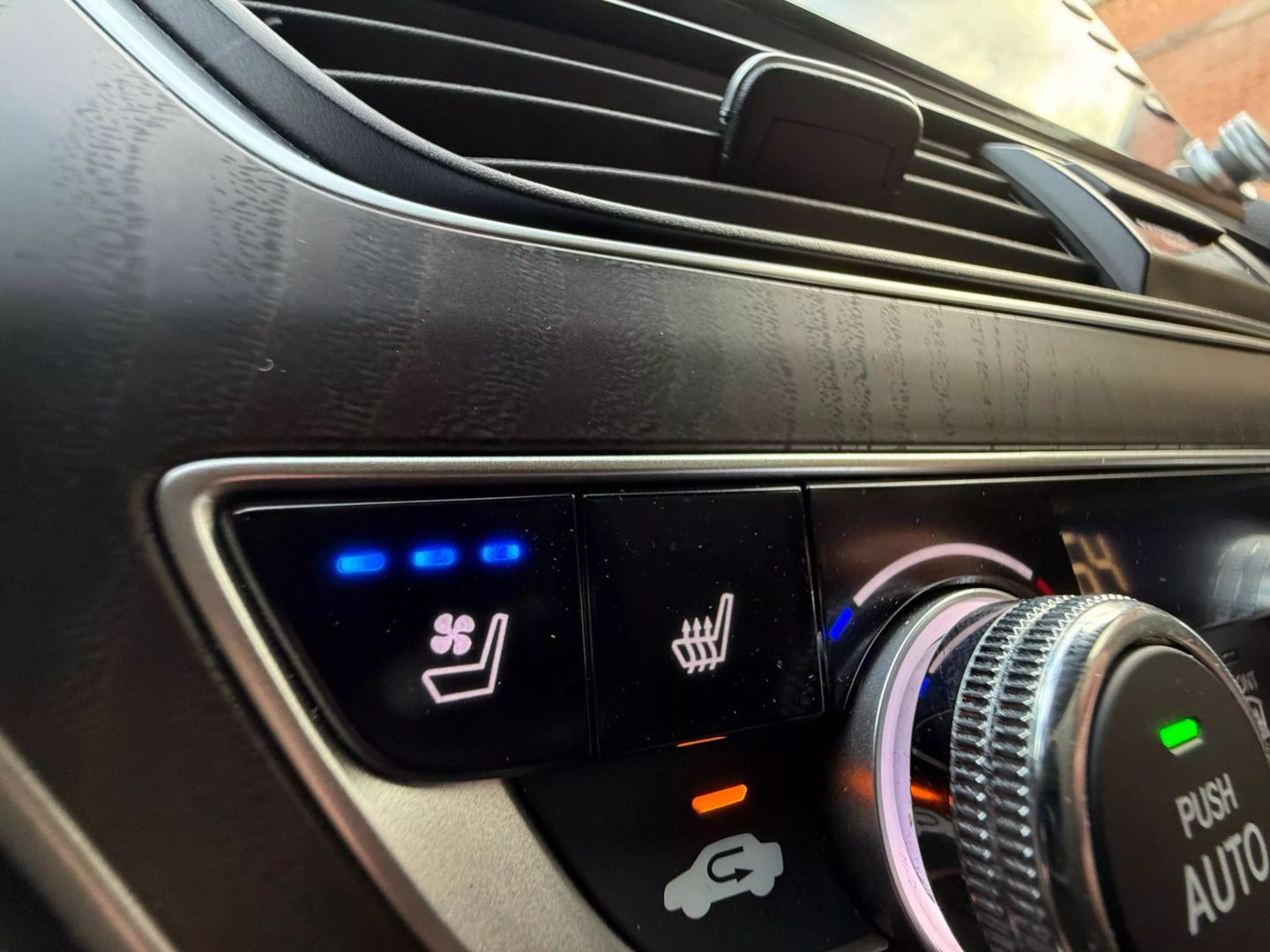 2018 Honda Accord - Image 33