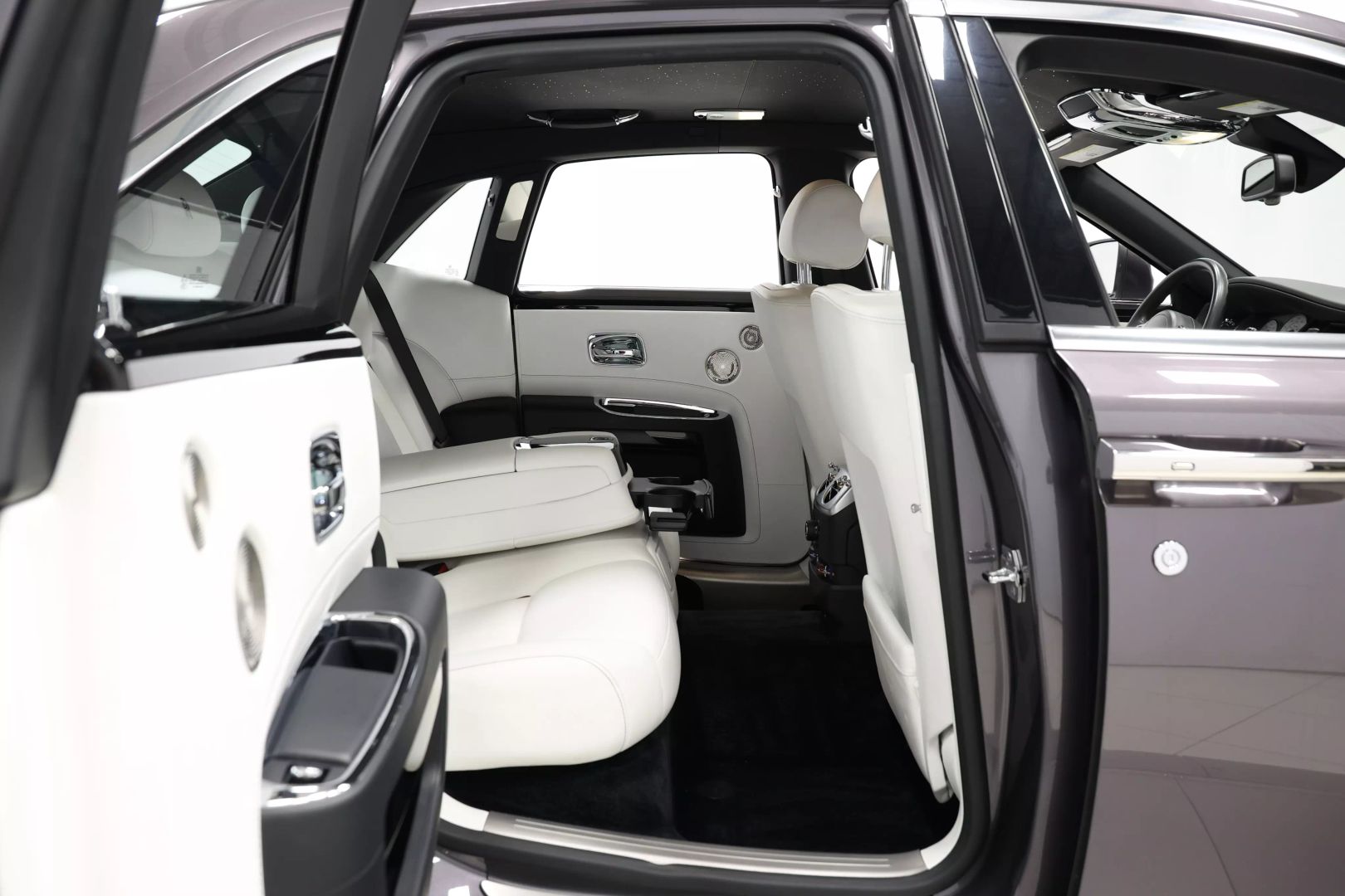 2019 Rolls-royce Ghost - Image 68