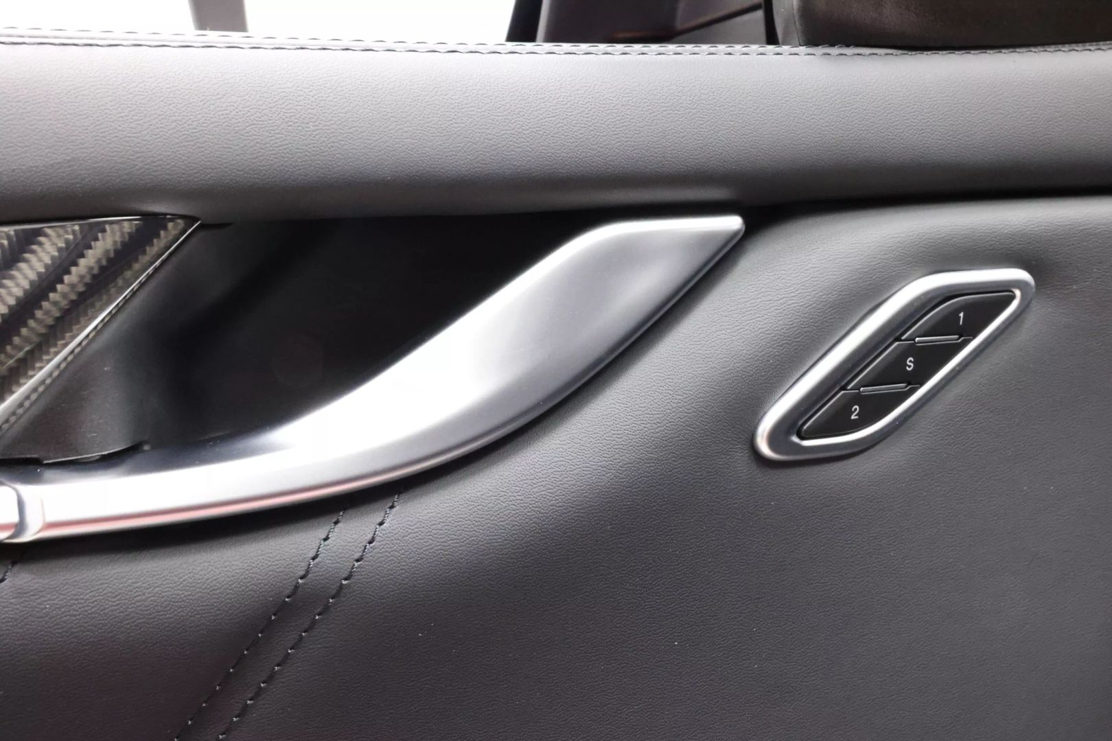 2022 Maserati Ghibli - Image 12
