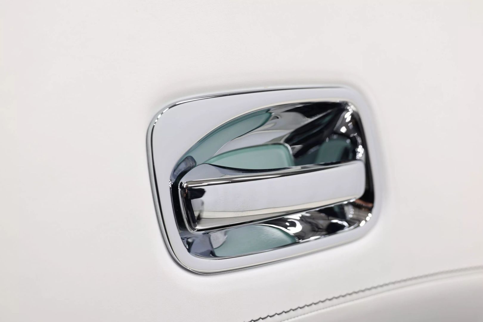 2019 Rolls-royce Ghost - Image 45