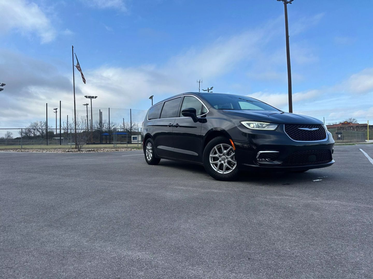 2023 Chrysler Pacifica - Image 1