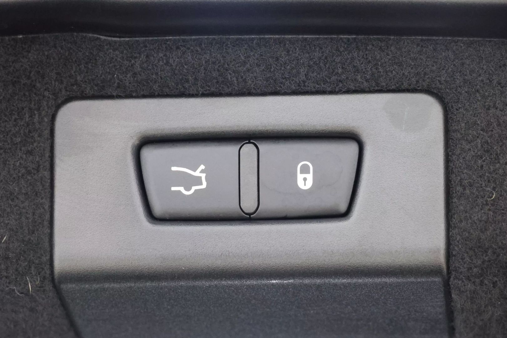 2017 Maserati Quattroporte - Image 61