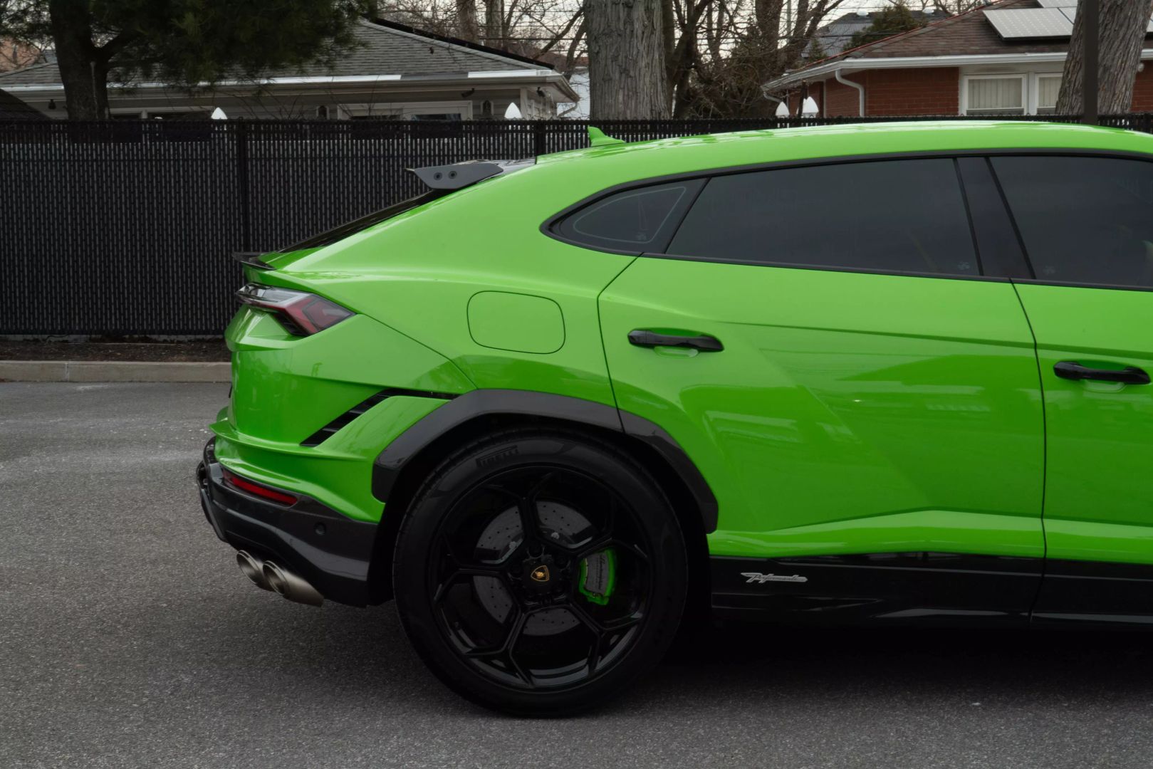 2023 Lamborghini Urus - Image 17