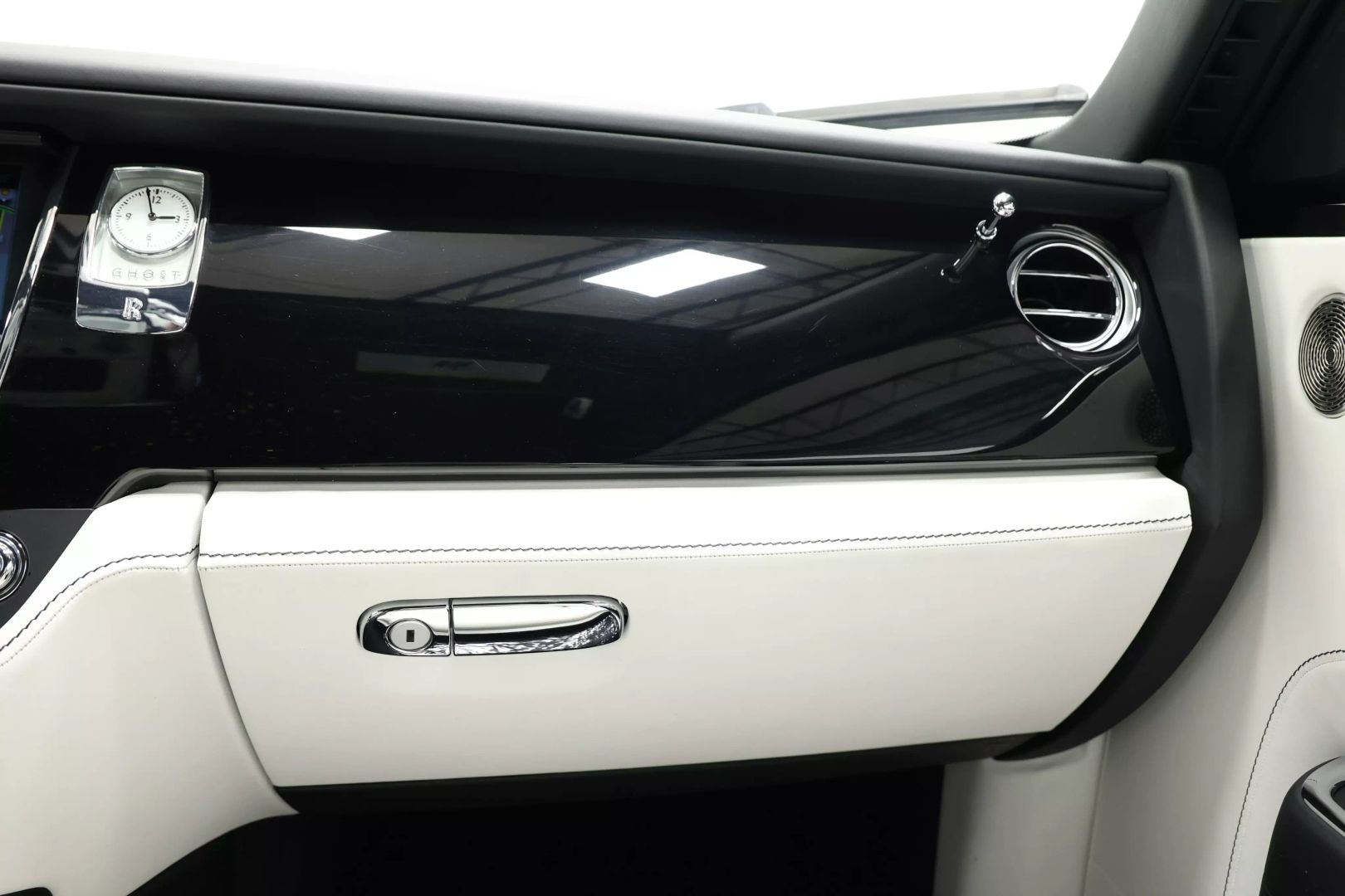 2019 Rolls-royce Ghost - Image 97