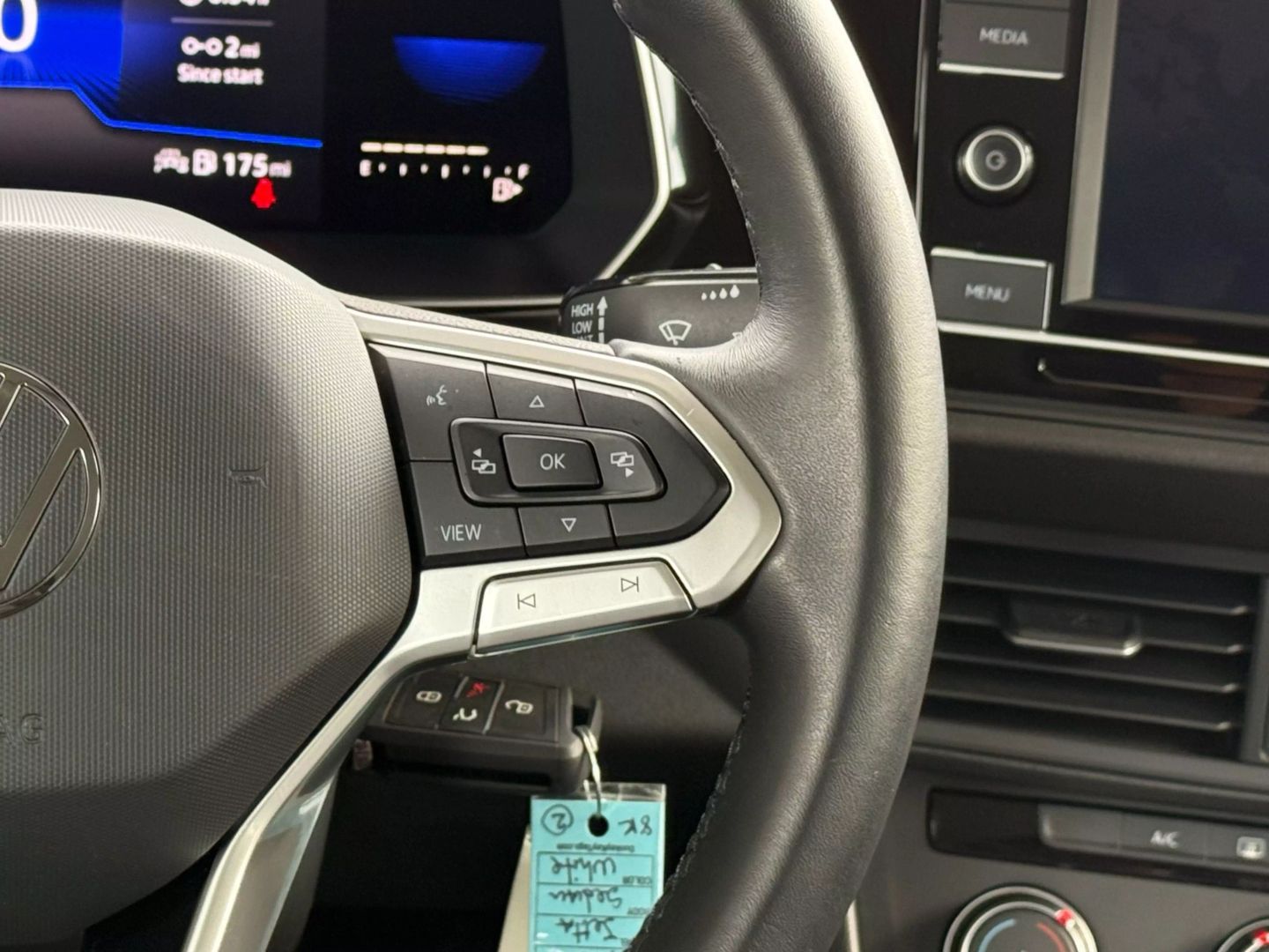 2022 Volkswagen Jetta - Image 33