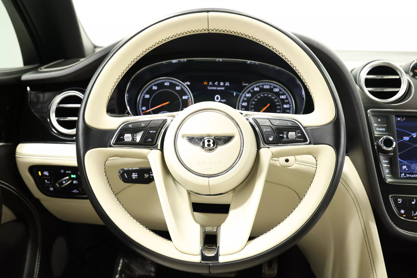 2017 Bentley Bentayga - Image 23