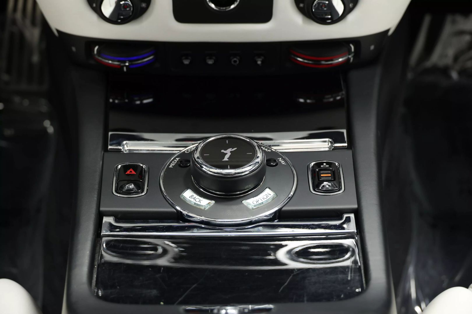 2019 Rolls-royce Ghost - Image 40