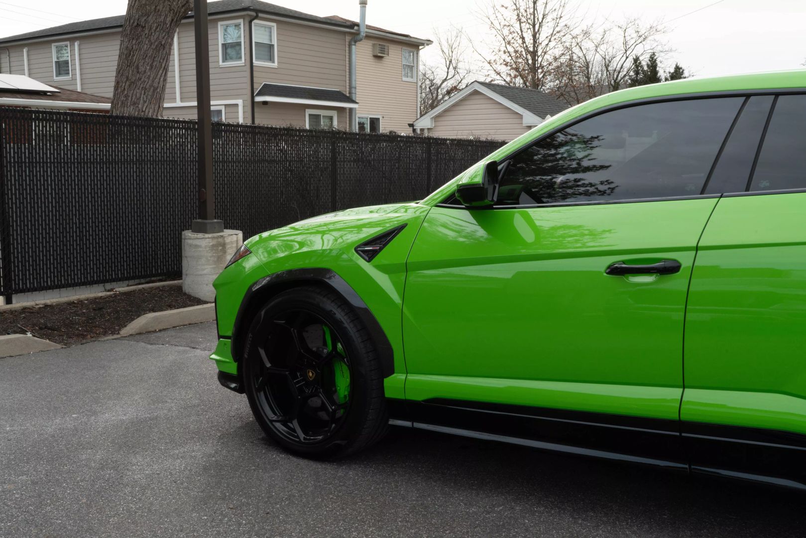 2023 Lamborghini Urus - Image 14
