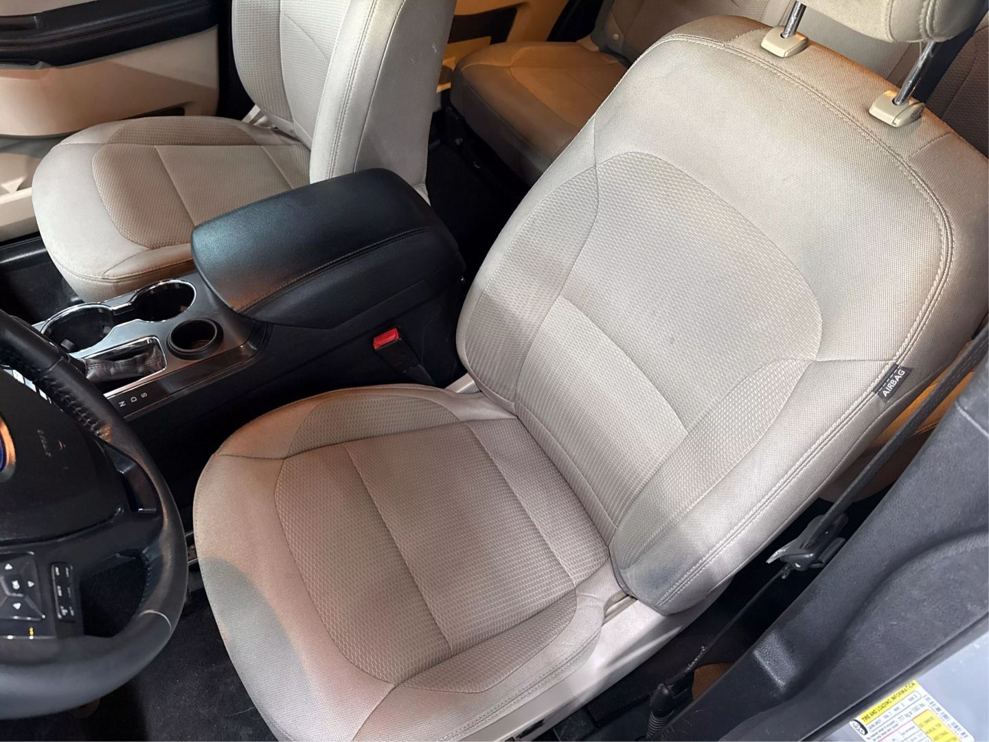 2018 Ford Explorer - Image 28