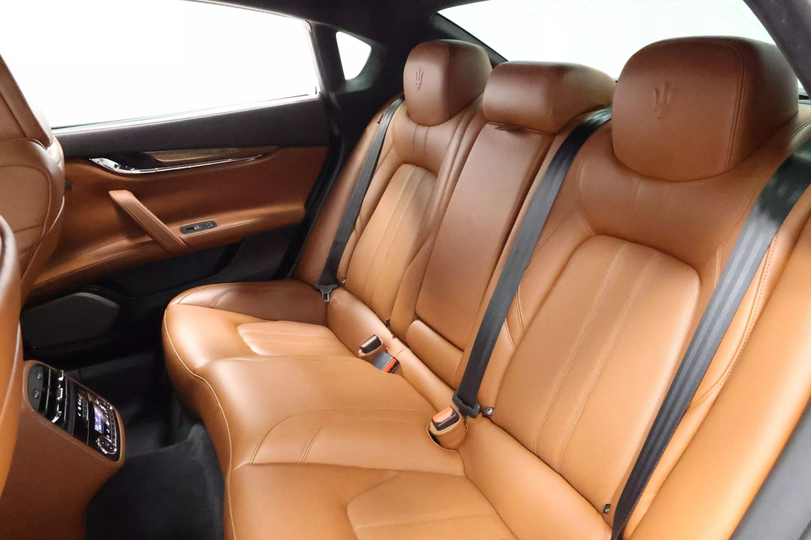 2017 Maserati Quattroporte - Image 3